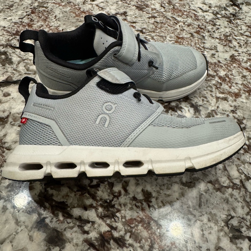On Running Kids' Gray Athletic Shoes